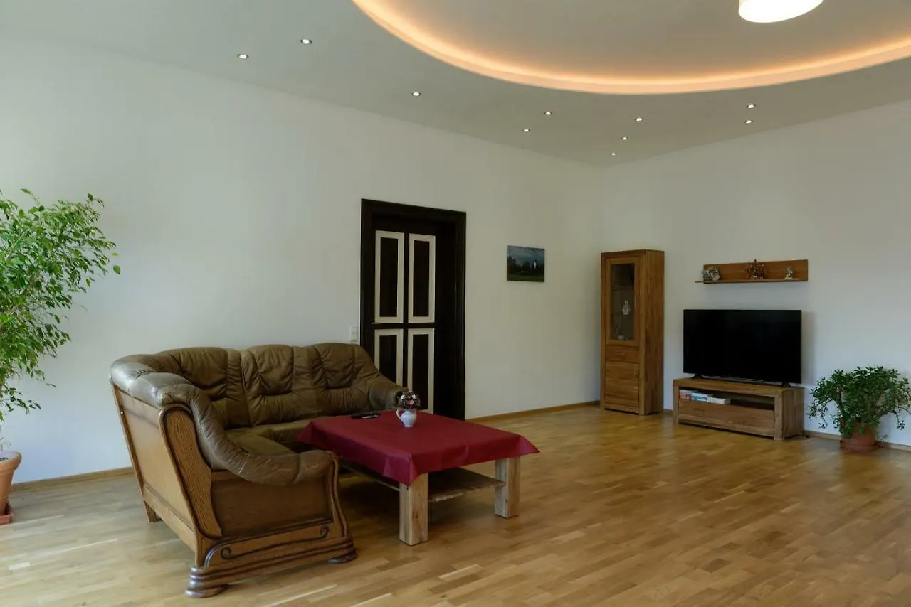 Altes Schulhaus Apartment Pfaffing