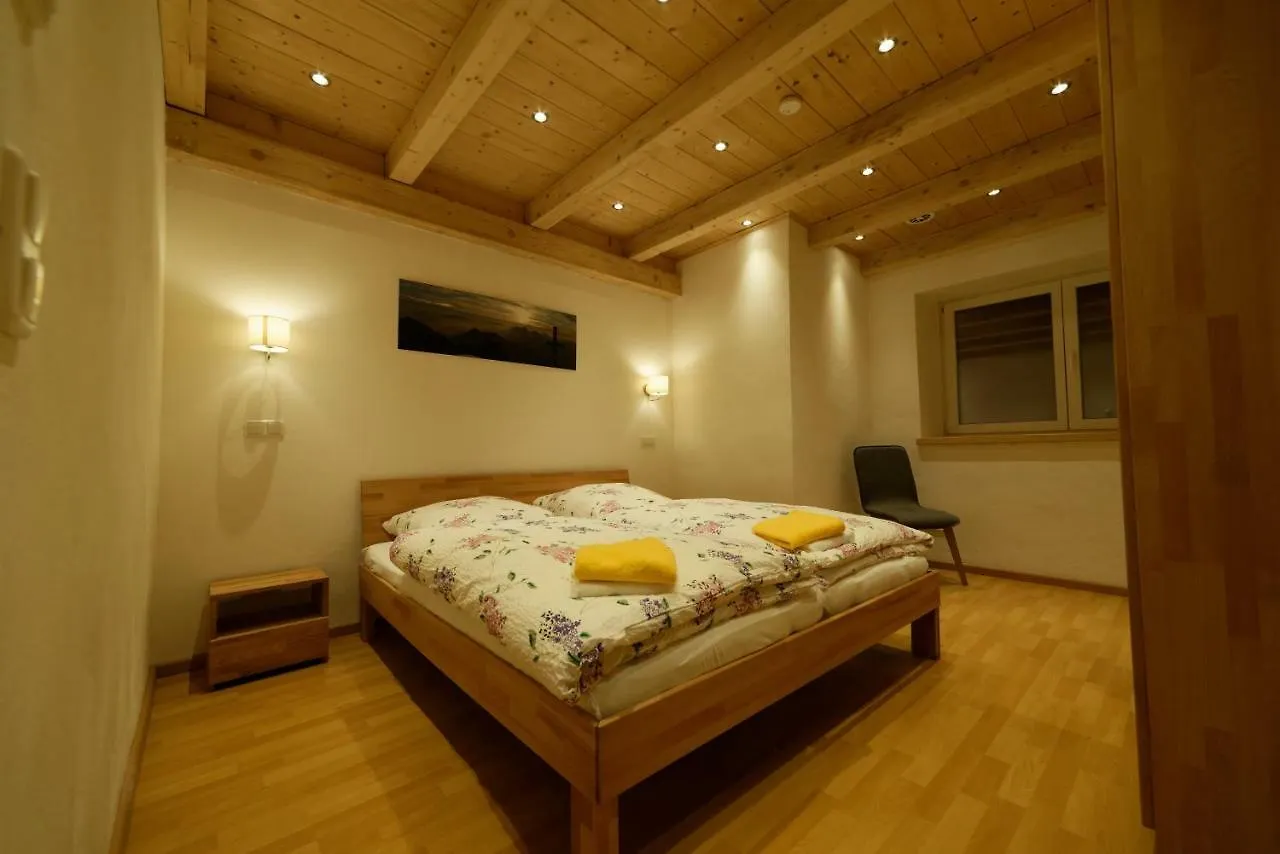 Altes Schulhaus Apartment Pfaffing 0*,